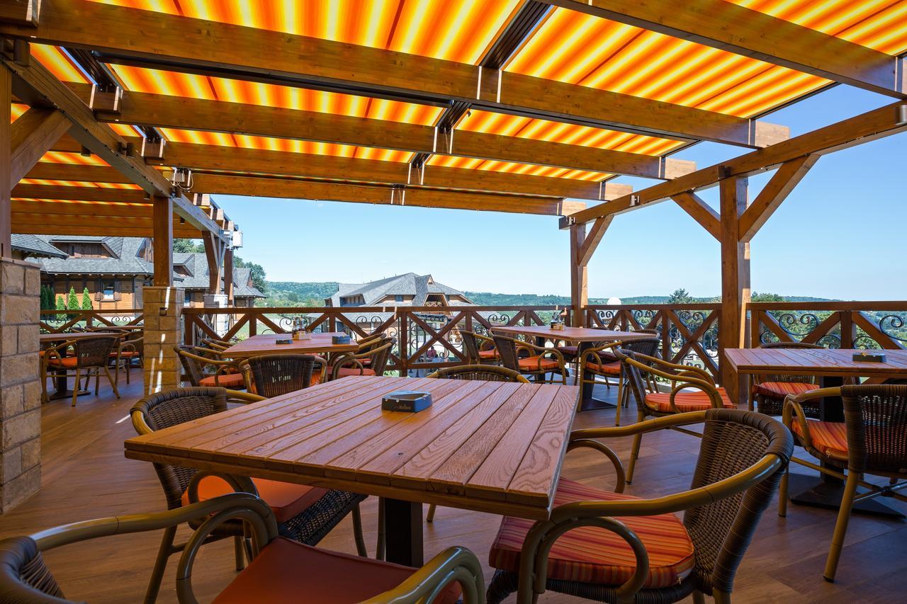 Etno Naselje Vrdnicka Kula Bed and Breakfast Vrdnik Esterno foto